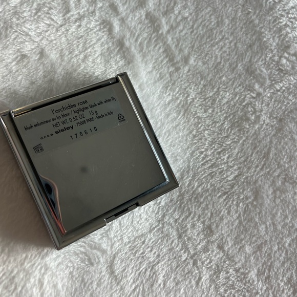 Sisley rose highlighter blush with white lily - Picture 4 of 6